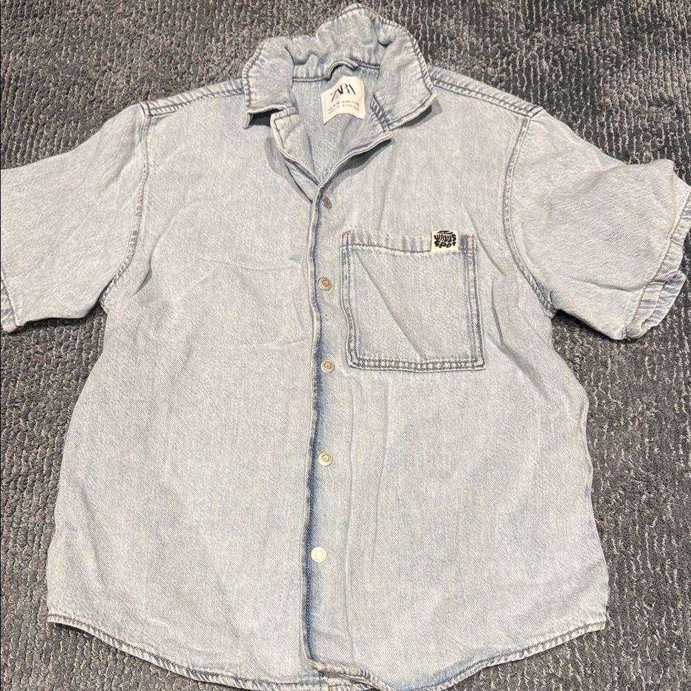 Zara boys Light Blue Denim Short-Sleeve Button-Down Shirt size 9-0